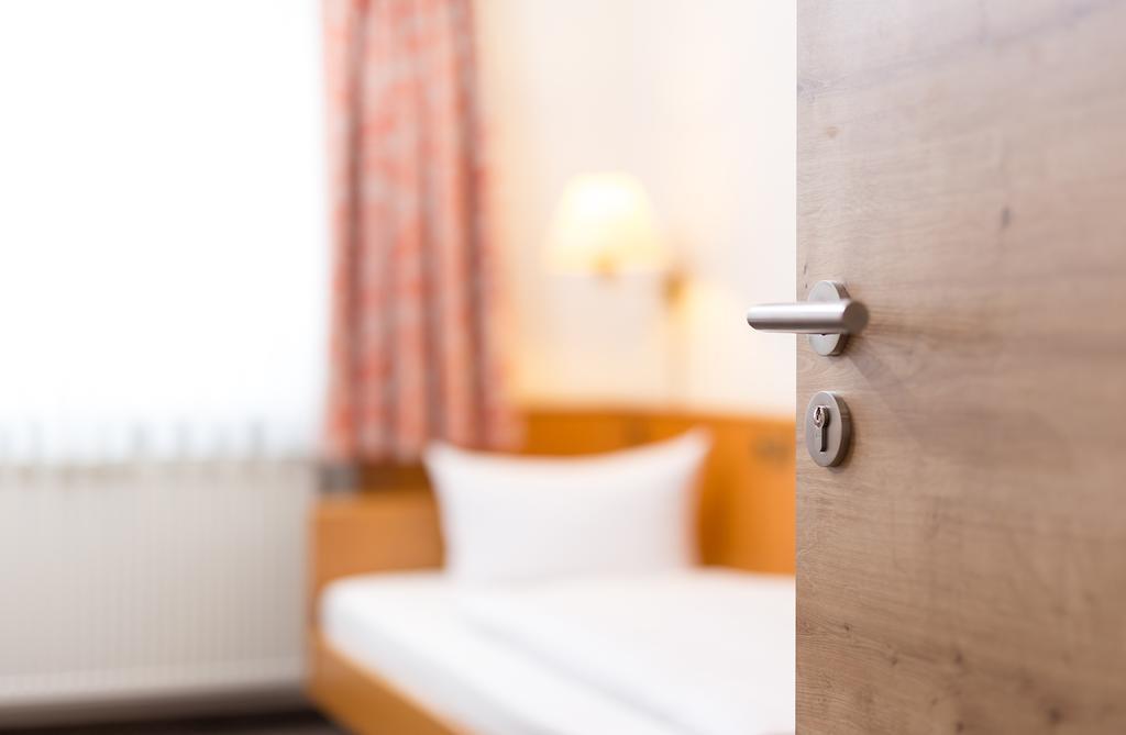 Hotel Pfaelzer Wald Bad Bergzabern Dış mekan fotoğraf