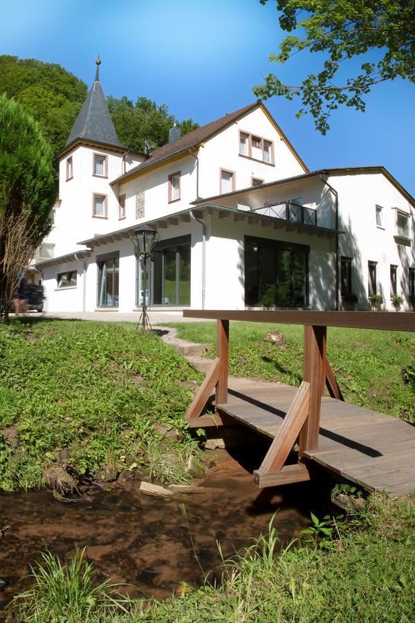 Hotel Pfaelzer Wald Bad Bergzabern Dış mekan fotoğraf